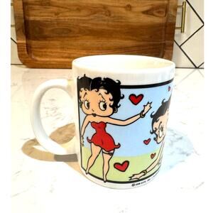 vintage Betty Boop ceramic coffee mug red dress design and flying hearts 1999